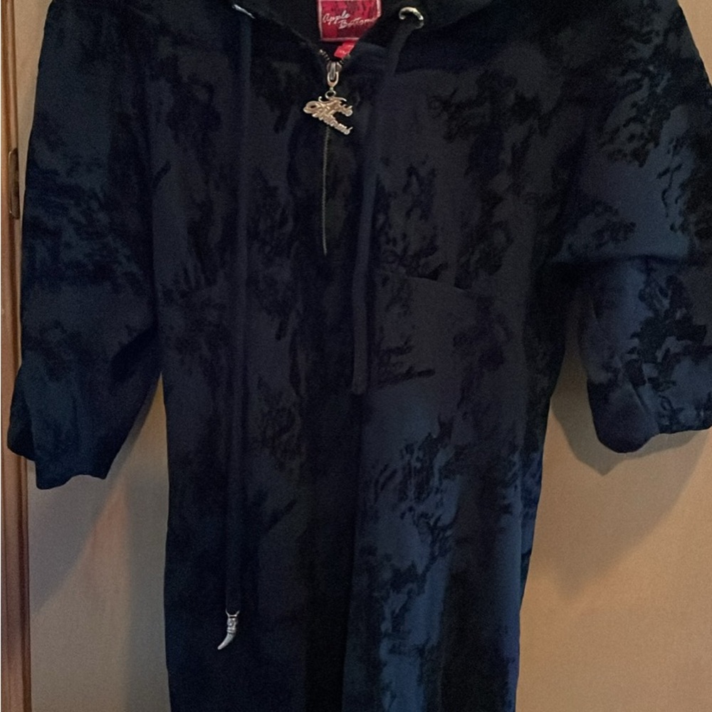 Apple bottom Hoodie/dress/top valor material short sleeve. Barely worn